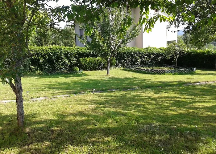 Peaceful With Garden Dom wakacyjny